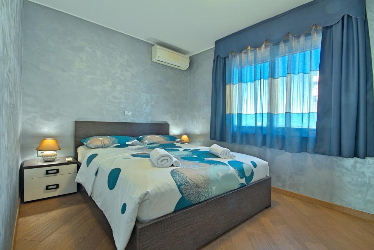 Apartments Riva-Interauto Umag Bagian luar foto