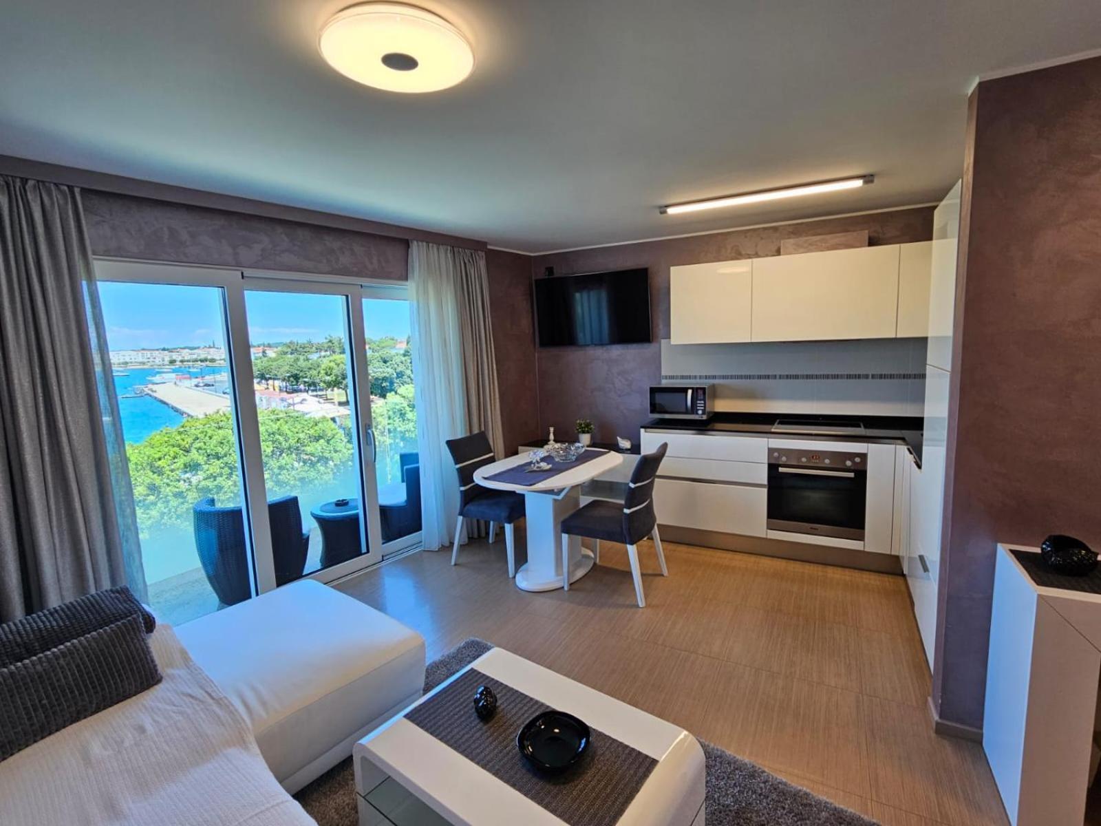 Apartments Riva-Interauto Umag Bagian luar foto