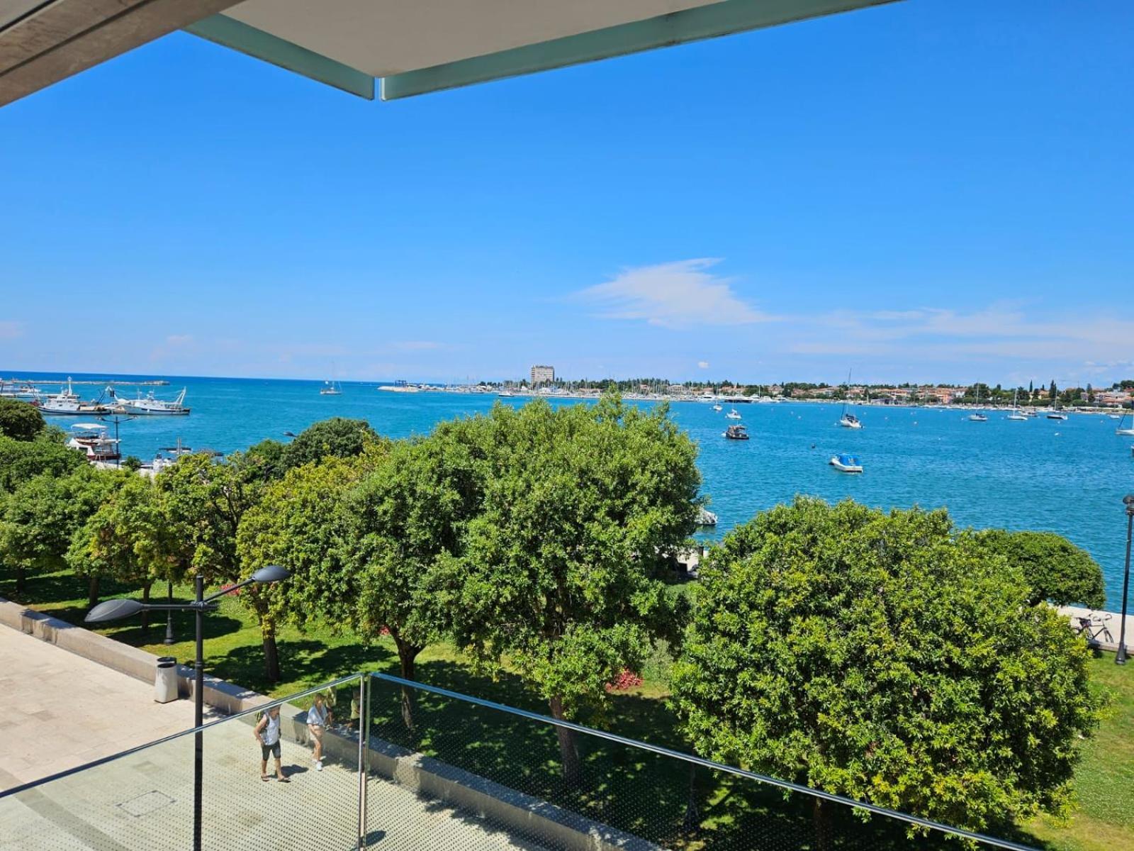 Apartments Riva-Interauto Umag Bagian luar foto