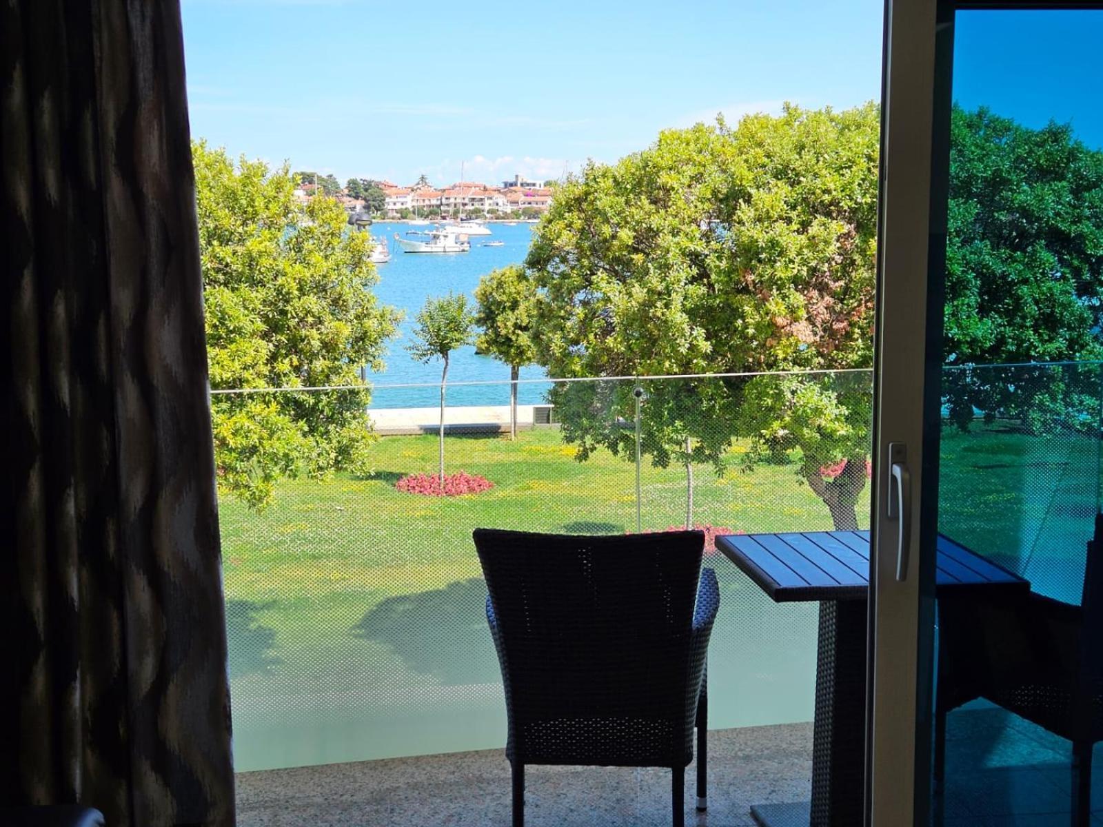Apartments Riva-Interauto Umag Bagian luar foto