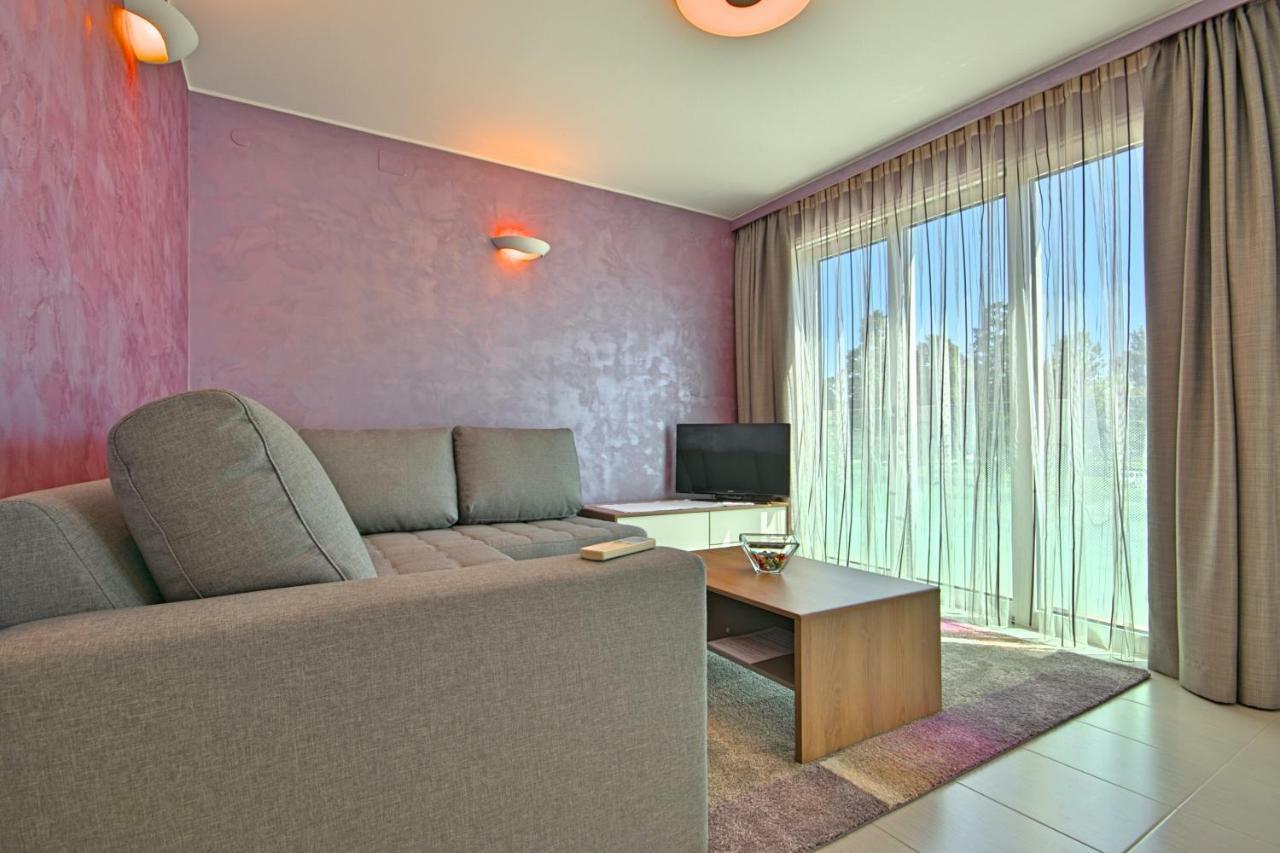 Apartments Riva-Interauto Umag Bagian luar foto