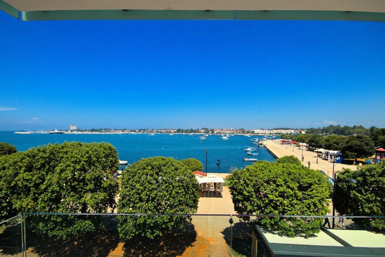 Apartments Riva-Interauto Umag Bagian luar foto